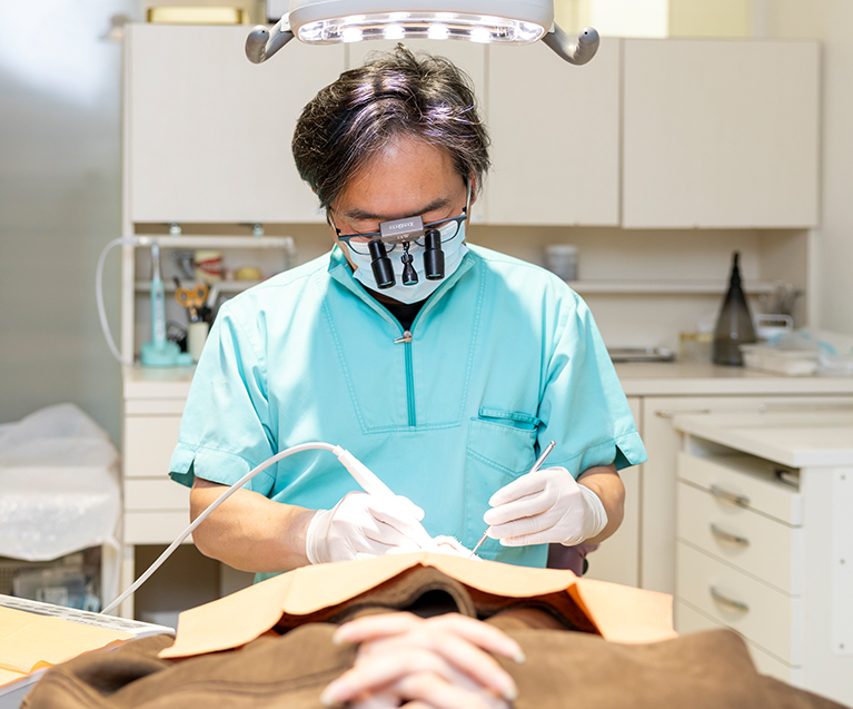 歯周外科治療に対応できる歯科医師が少ないのはなぜですか？